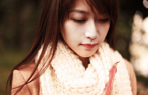 The Heart's Whisper: A B站風格英文表白錄音，讓你的心跳成為愛的見證。